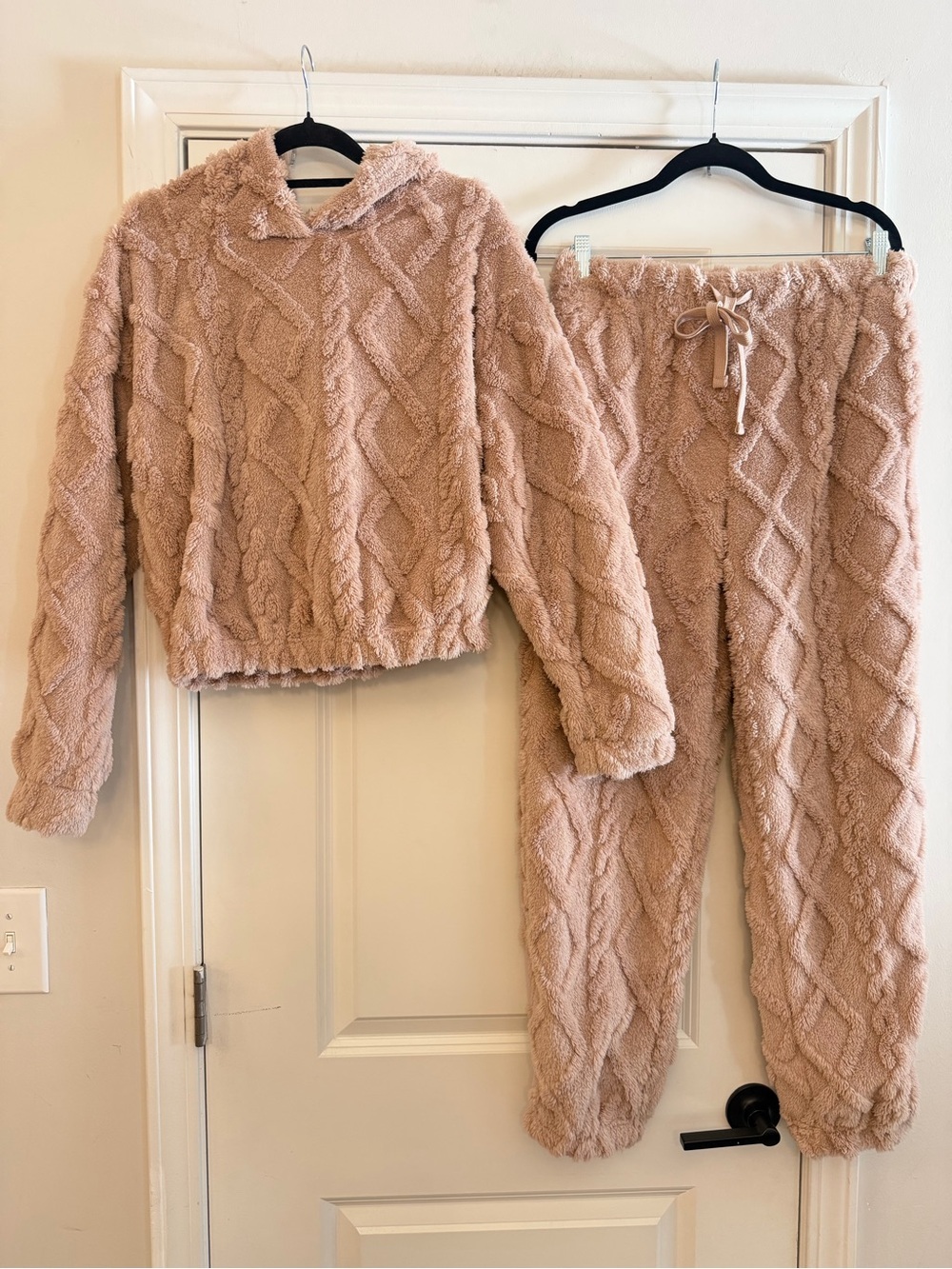 Cozy Comfy Tan Set - size Medium! NWOT!